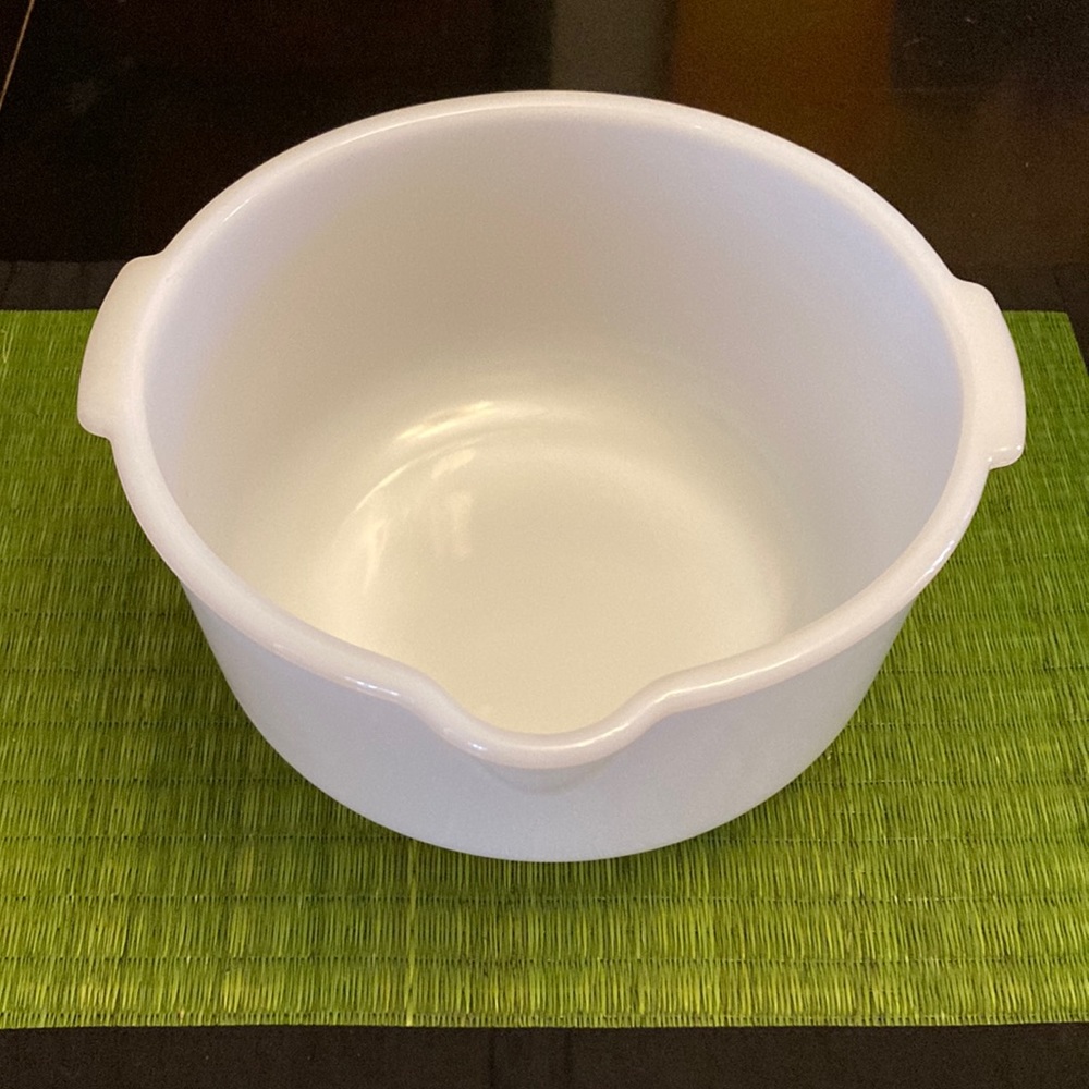 Milk Glass Bowl Glasbake #13